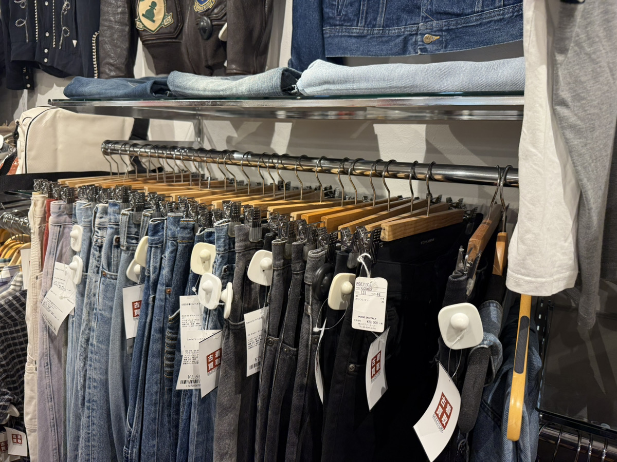 ブランド古着からノーブランドまで高価買取【バズストア】 | 洋服