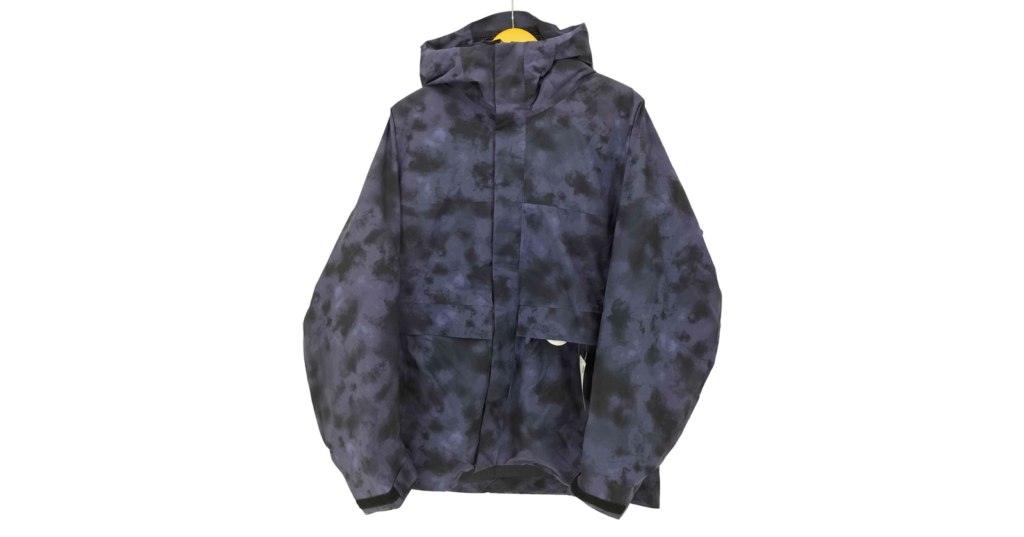 ブランド古着からノーブランドまで高価買取【バズストア