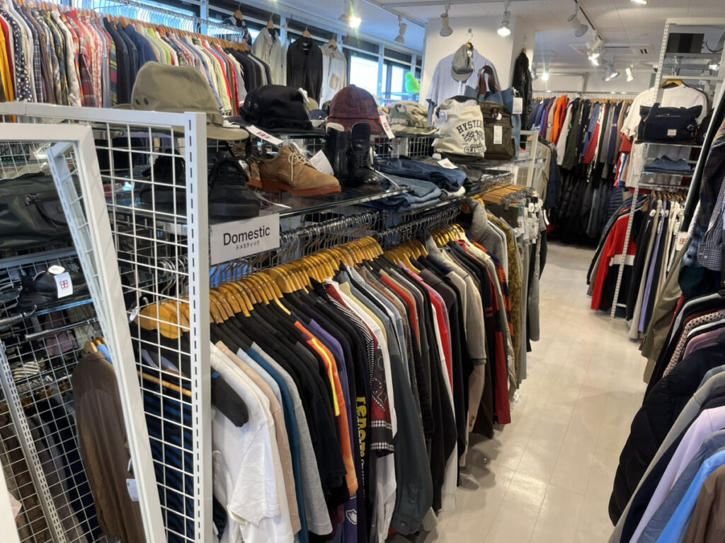 バズストア池袋西口店 | 洋服の店頭買取・宅配買取・販売・処分